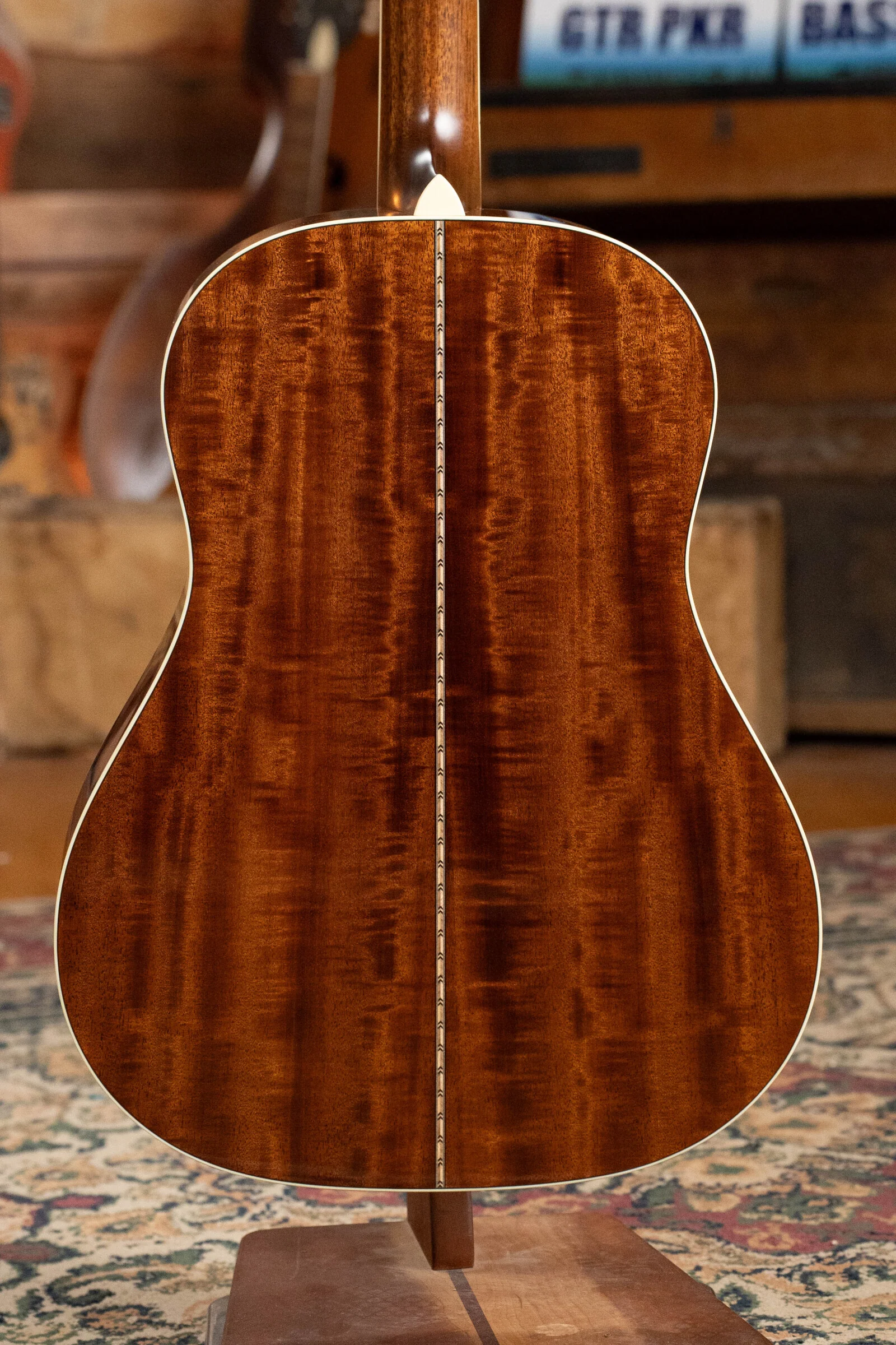 Bourgeois Banjo Killer LSBK-SD Bearclaw Figured Sitka/Beeswing Mahogany Slope Shoulder Dreadnought Acoustic Guitar #0891 - Image 11