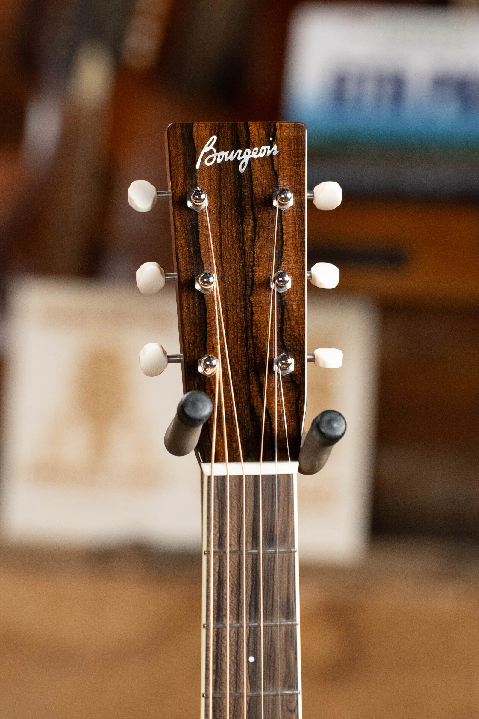 Bourgeois Banjo Killer LSBK-SD Bearclaw Figured Sitka/Beeswing Mahogany Slope Shoulder Dreadnought Acoustic Guitar #0891 - Image 9
