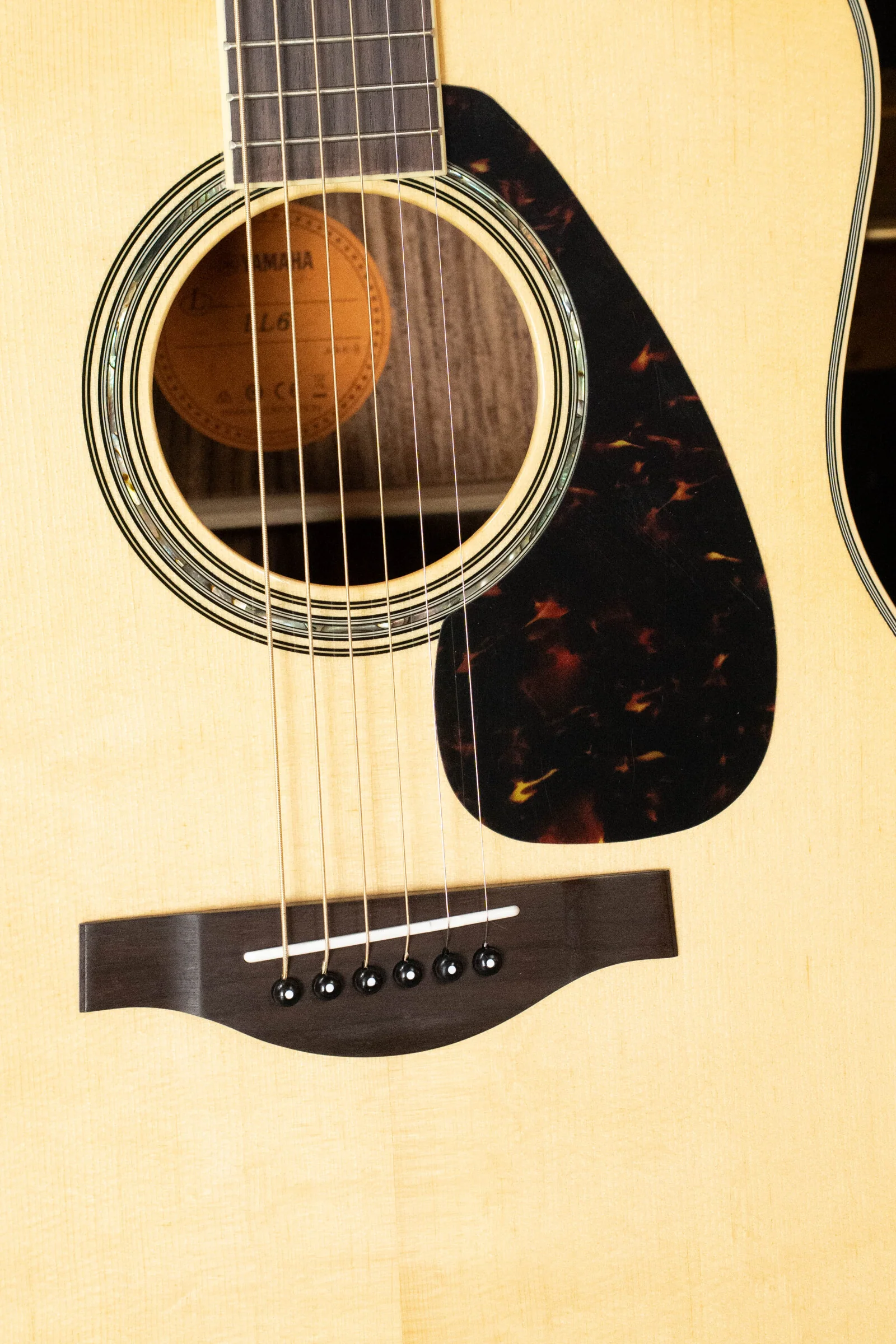 Yamaha LL6 Natural ARE Engelmann/Rosewood Dreadnought Guitar w/SRT Piezo Pickup #0591 - Image 3