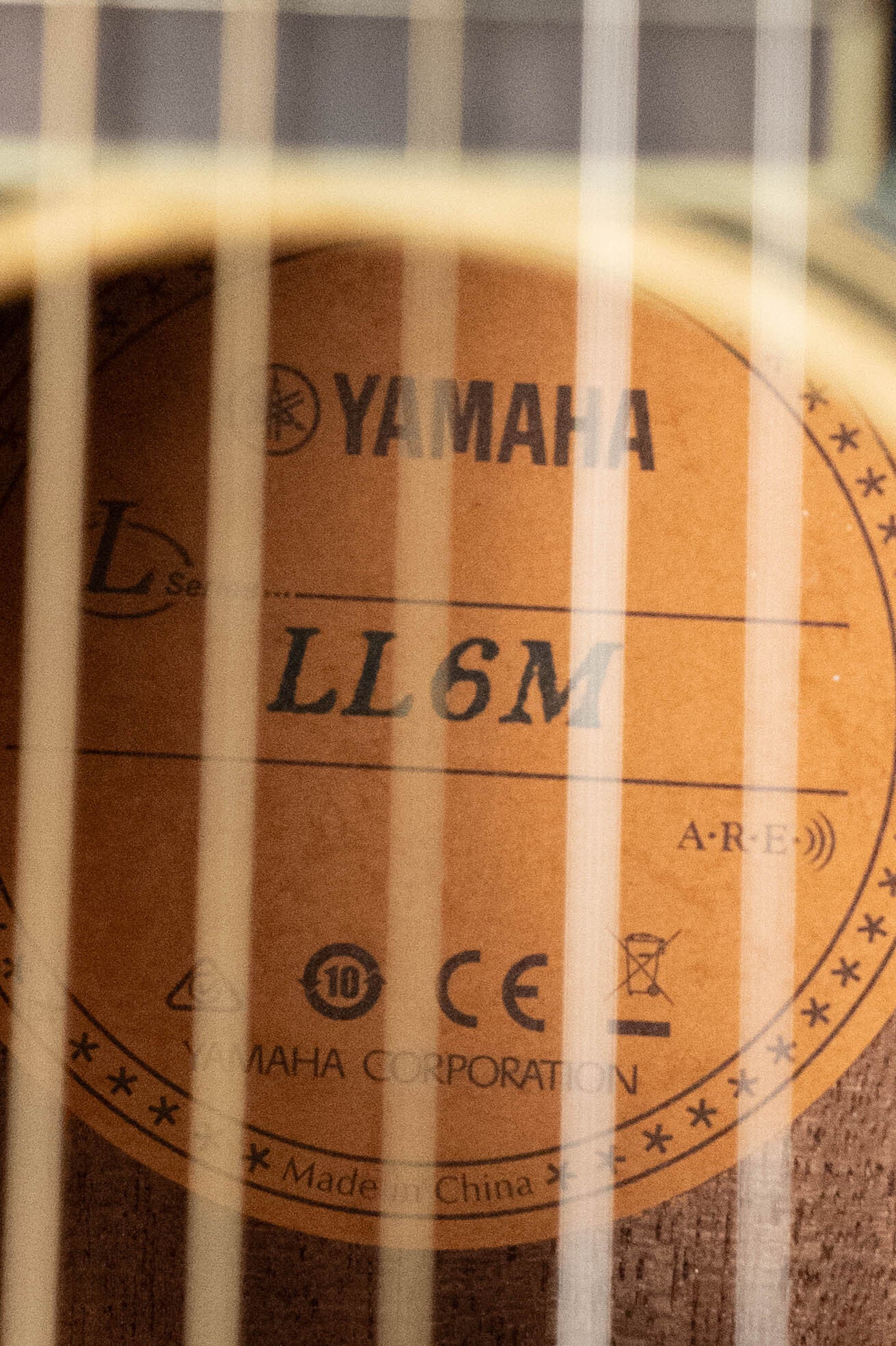 Yamaha LL6M ARE Engelmann/Mahogany Jumbo Guitar w/SRT Zero Impact Passive Piezo Pickup #0581 - Image 4